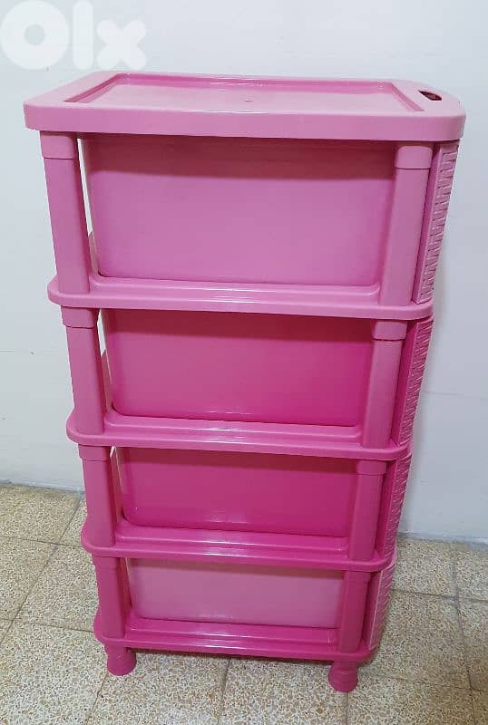 سلة  خضار  مستعمل  نضيف  لون  زهري  ٢٠$  موجود  بيروت  ٠٣٧٢٣٨٩٥ 2