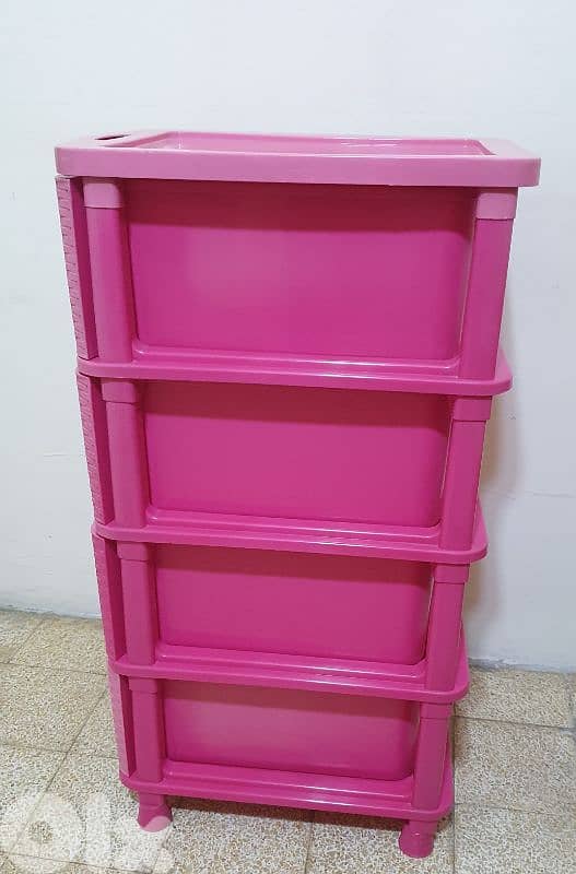 سلة  خضار  مستعمل  نضيف  لون  زهري  ٢٠$  موجود  بيروت  ٠٣٧٢٣٨٩٥ 4