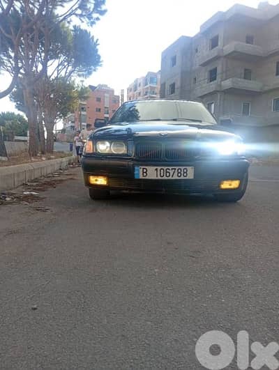 بي ام دبليو أخرى 1992