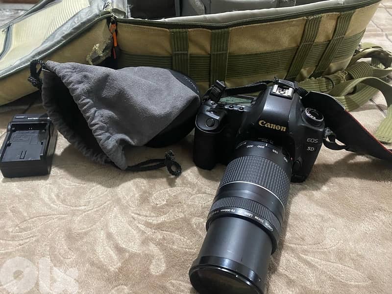 5d mark ii + lens 75-300 3