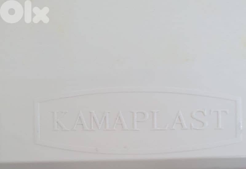 Table  Kamaplast  beige  used  like  new 125 x7   30$  beirut 03723895 12