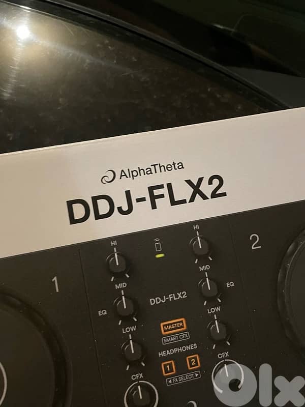 DDj flx2 decks 1