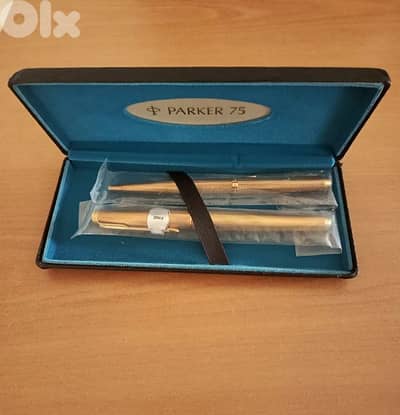 Parker 14k gold plated pen set. New.