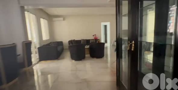 Aparment for sale in Hamra للبيع في الحمرا بيروت