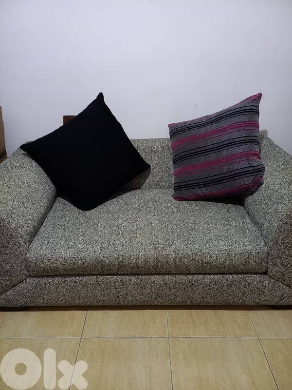 5 pieces set ٥ قطع صالون 3