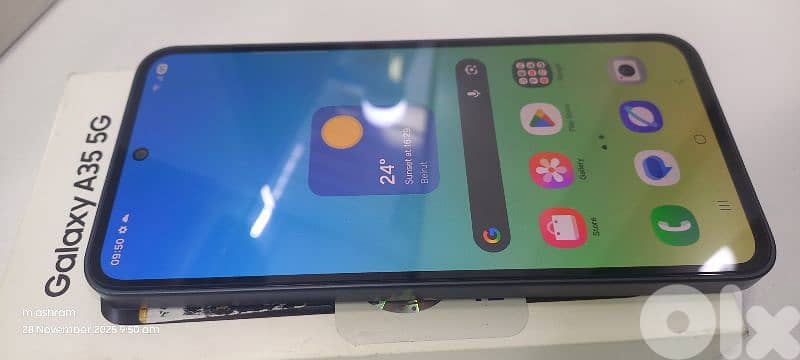 A35 5G. 256/16ram plus 1
