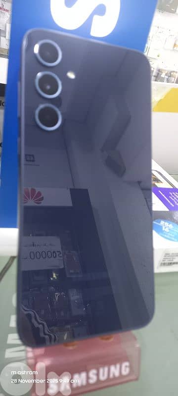 A35 5G. 256/16ram plus 4