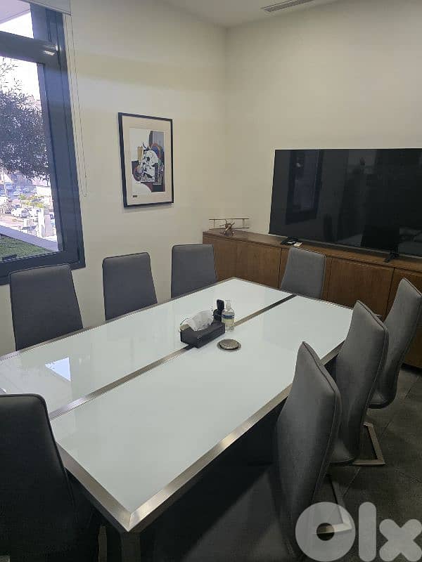 8 Dinning chairs- like brand new 0