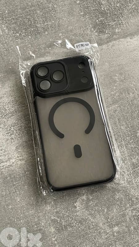 iPhone 17 pro max cover 3