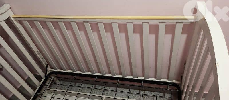 تخت وكرسي سياره وجهاز تعقيم 2