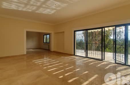 Villa For Sale in Baabdat