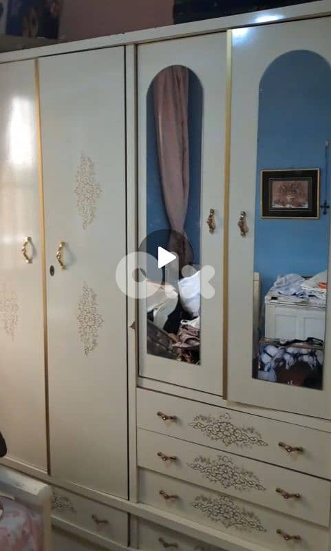 صالون مستعمل لكنه في حالة جيدة جدا 4