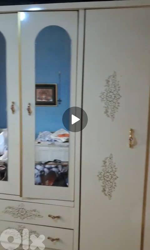 صالون مستعمل لكنه في حالة جيدة جدا 5