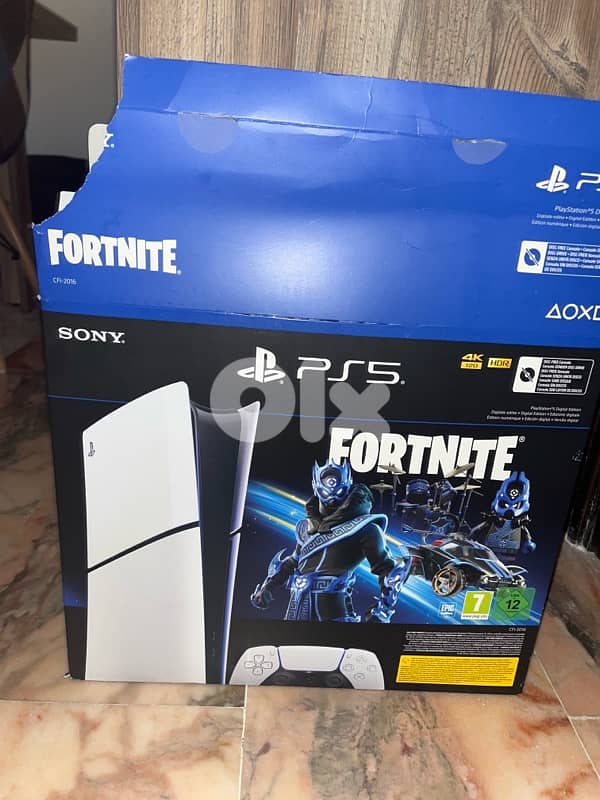 Open Box Ps5 Slim with 2 controllers 0