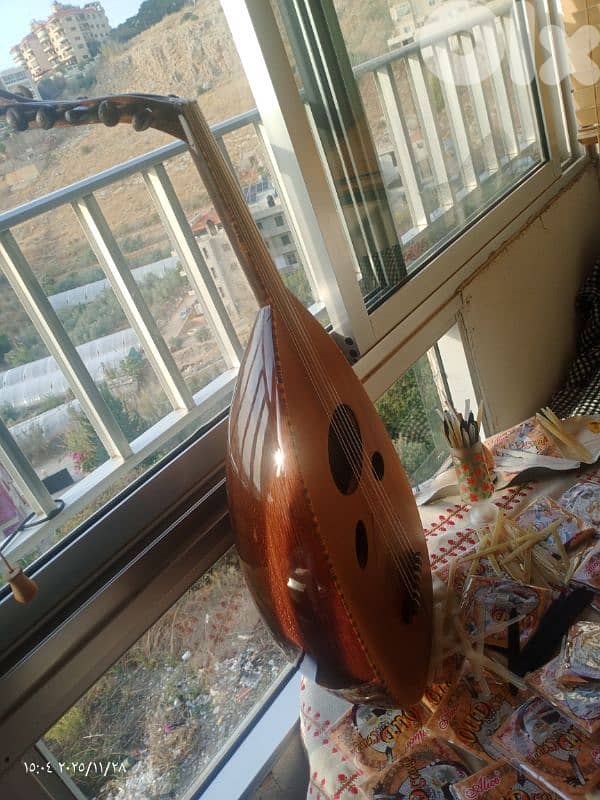 عود زرياب جديد جوز. ارز  جميل جدا مع حقيبة وريش 7