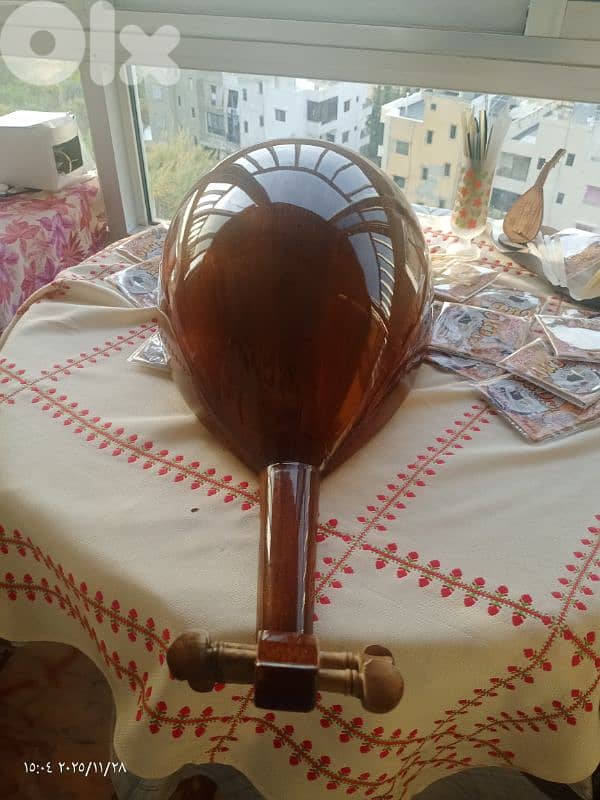 عود زرياب جديد جوز. ارز  جميل جدا مع حقيبة وريش 9