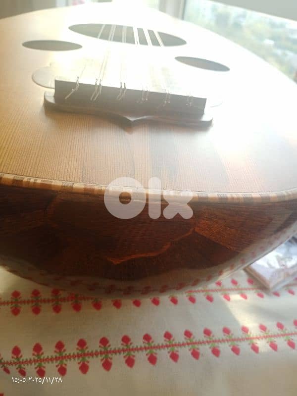 عود زرياب جديد جوز. ارز  جميل جدا مع حقيبة وريش 11