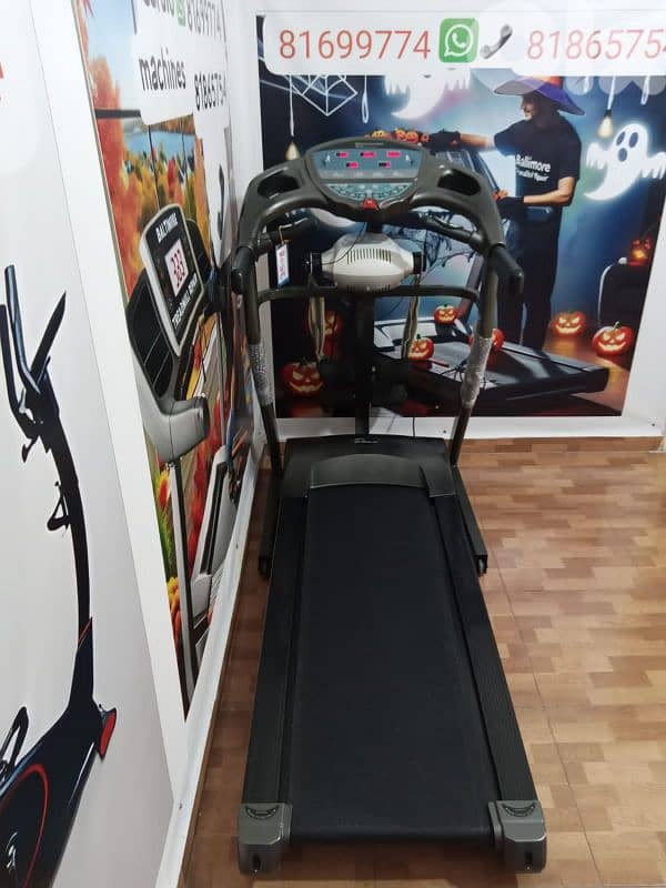 sports treadmill 2,5hp and vibration massage 3
