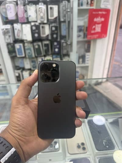 13 pro 256g still water resistant like new