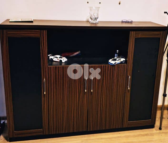 مكتب اداري فخم 3