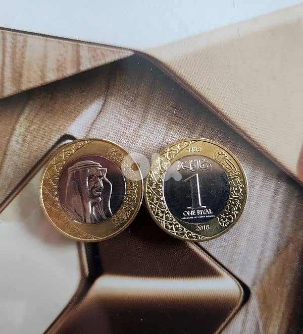 تشكيلة عملات من عدة دول بتواريخ مختلفة 14