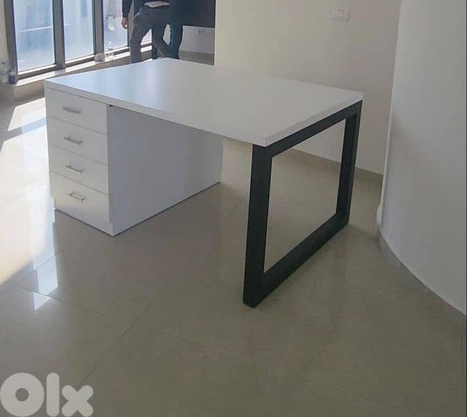 5 office desks for sale 1
