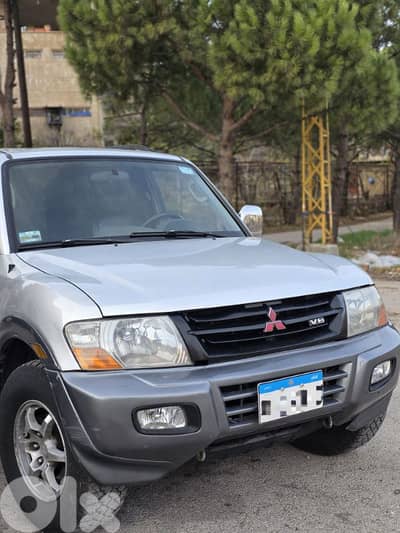 Mitsubishi Montero 2001