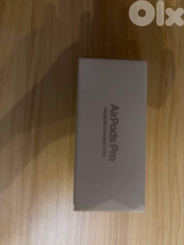 1:1 Airpod pro 2’s 4