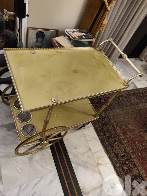 wonderful vintage trolley in good condition 3