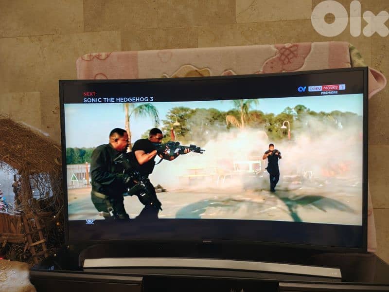 Samsung Curved UHD  TV. 48" 2