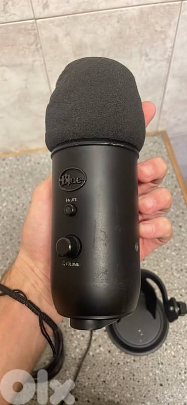 Blue Yeti Microphone 1