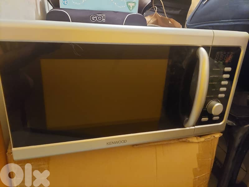 Microwave Kenwwod in good condition 0
