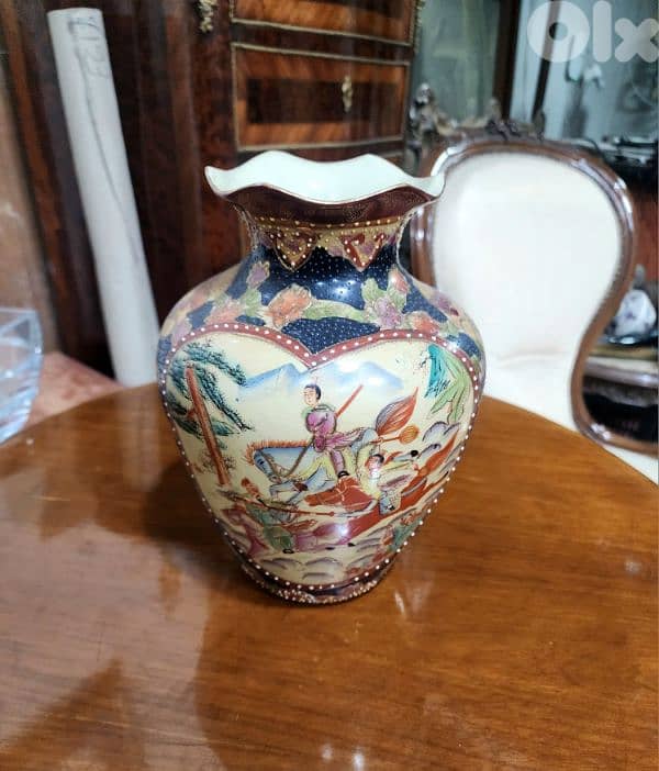 Chinese Vase Antique مزهرية صينية 2