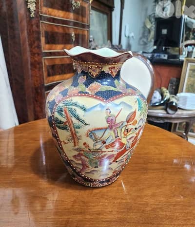 Chinese Vase Antique مزهرية صينية