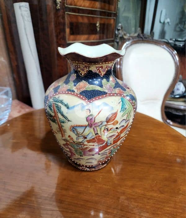 Chinese Vase Antique مزهرية صينية 2