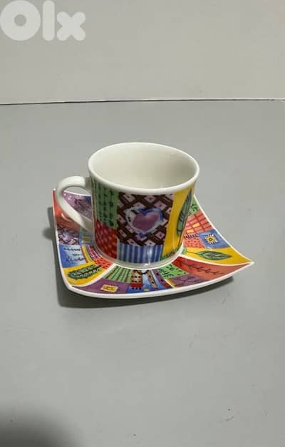 Dozen colored coffee cups - دزينة فناجين قهوة