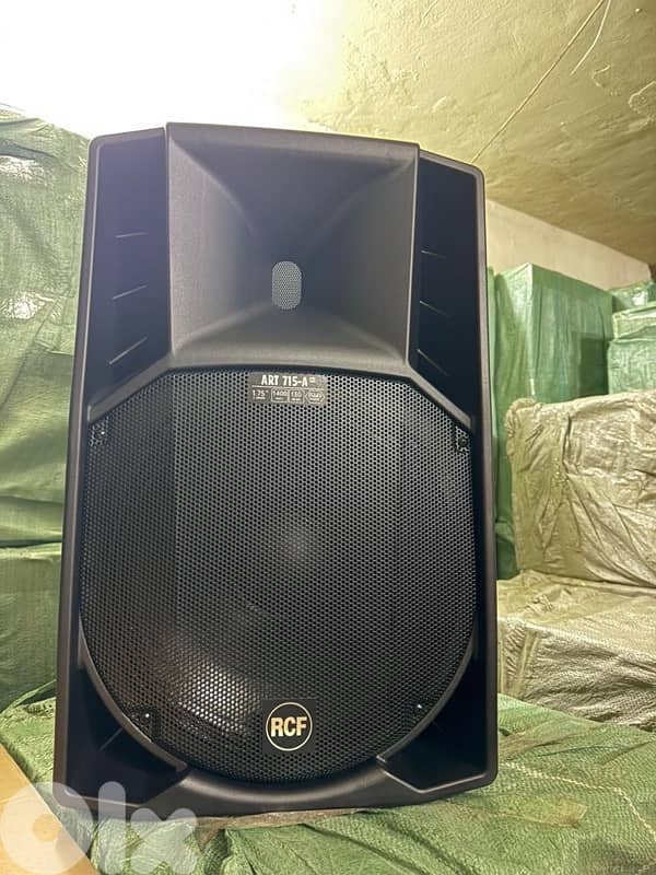 rcf speaker active 0