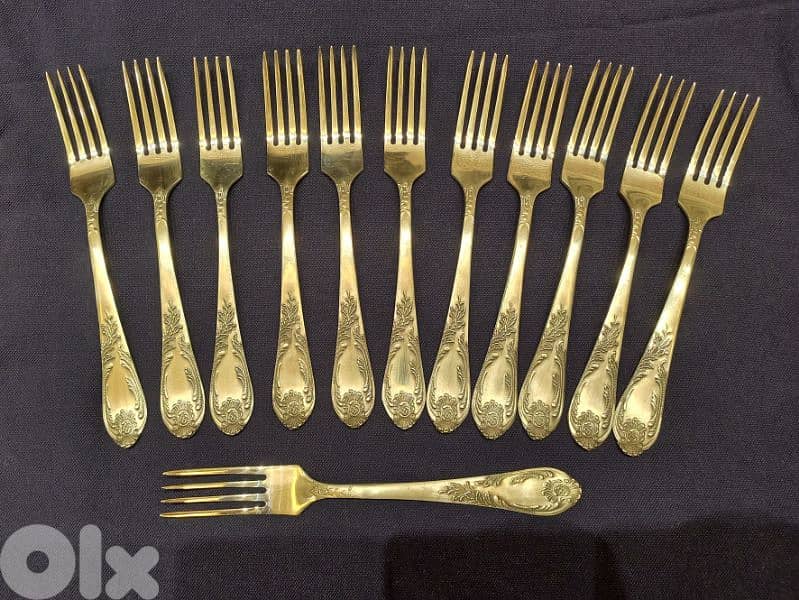 Russion Melchior Silver Plated Flatware 84 pieces. 0