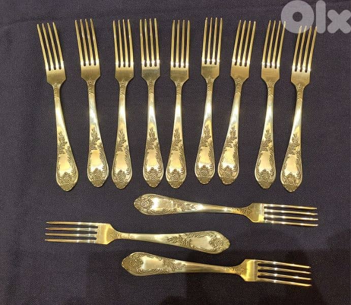 Russion Melchior Silver Plated Flatware 84 pieces. 5