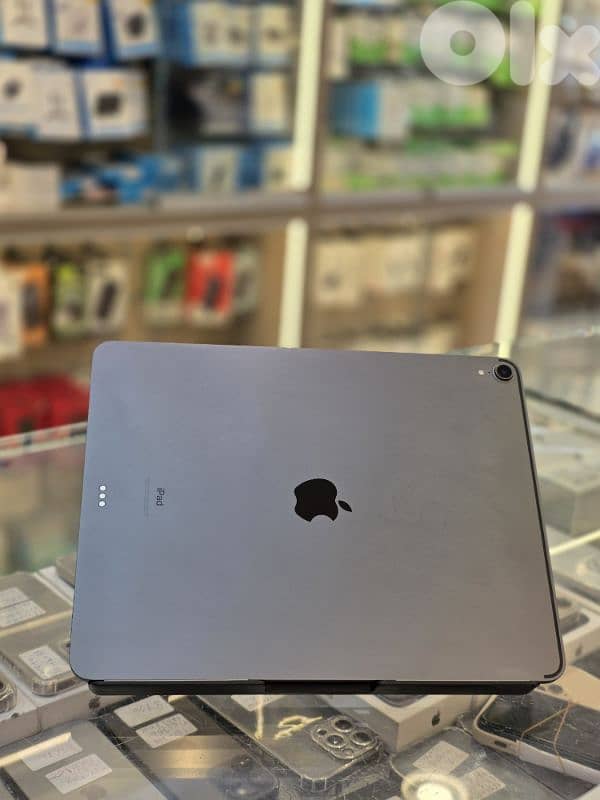 Used upad pro 12.9 3rd generation 2018 256 gb 0