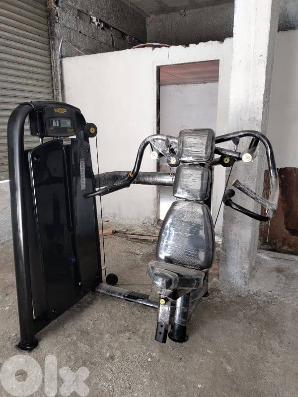 Shoulder Press Machine 1