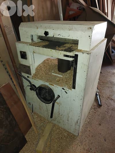 مكنات نجارة