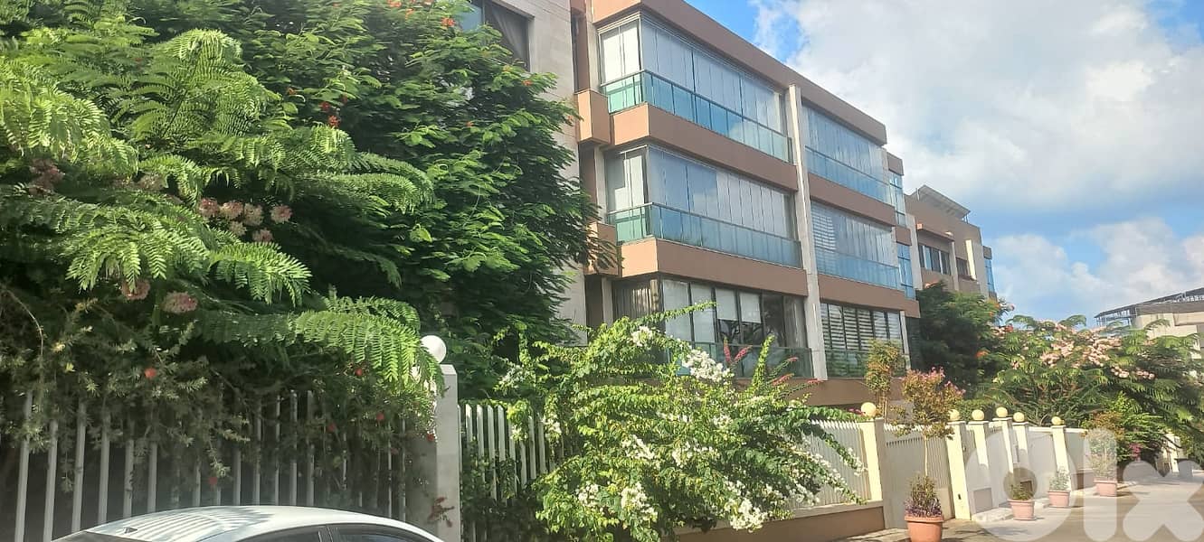 340 sqm | 3 Bedrooms | Prime Location 0