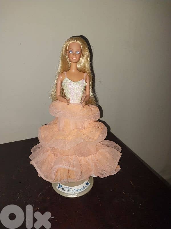 peaches n cream barbie doll. 0