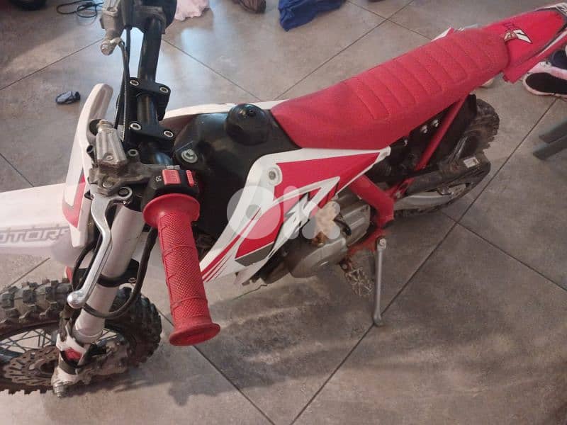 mini cross for kids 0