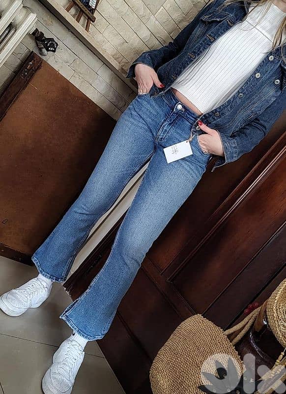 جينزات للبيع بالجملة 0