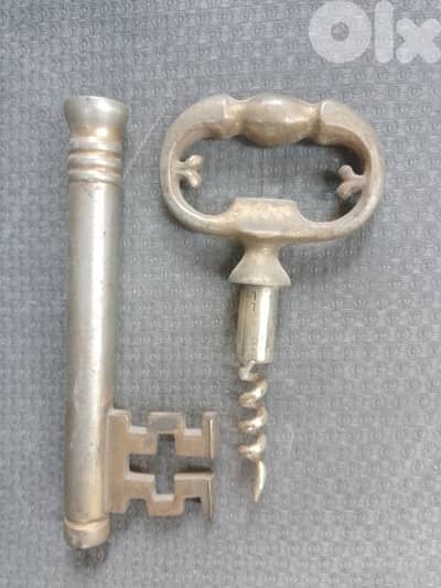مفتاح شامباني نحاس قديم