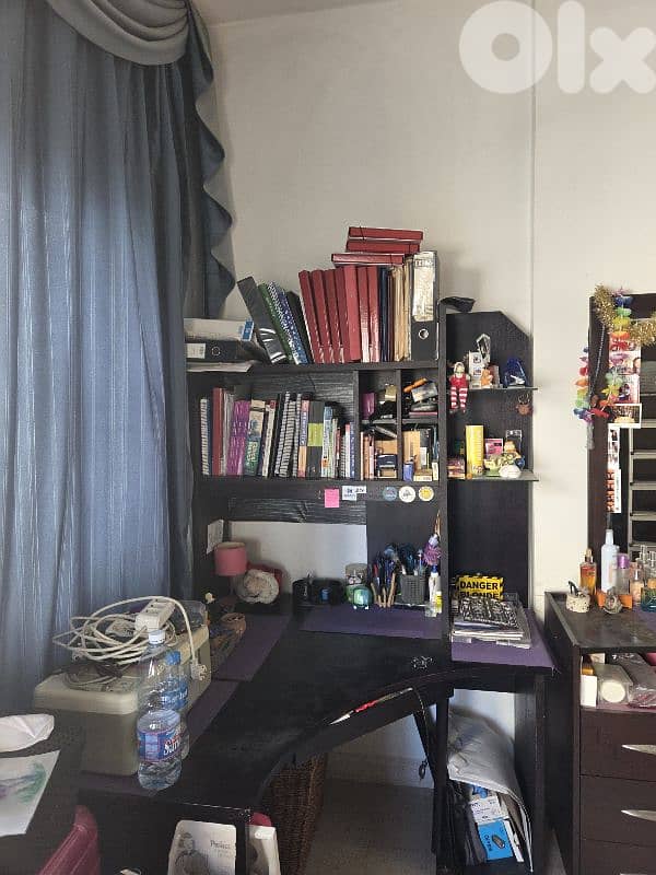 bookshelf with desk 1