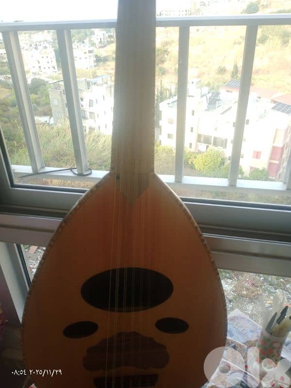 عود مميز بسعر مميز 9