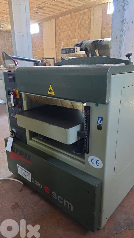 ماكنات ومعدات نجارة مستعملة شبه جديدة 03667838 8